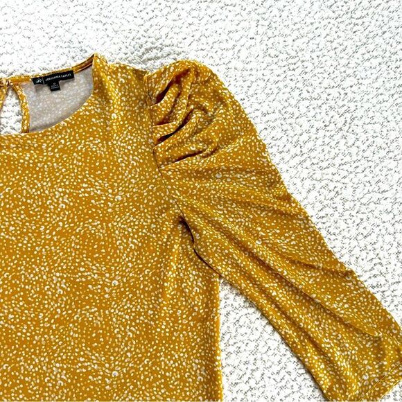Adrianna Papell Gold White Patterned Puff Sleeve Women's Blouse Top SZ M - Picture 1 of 11